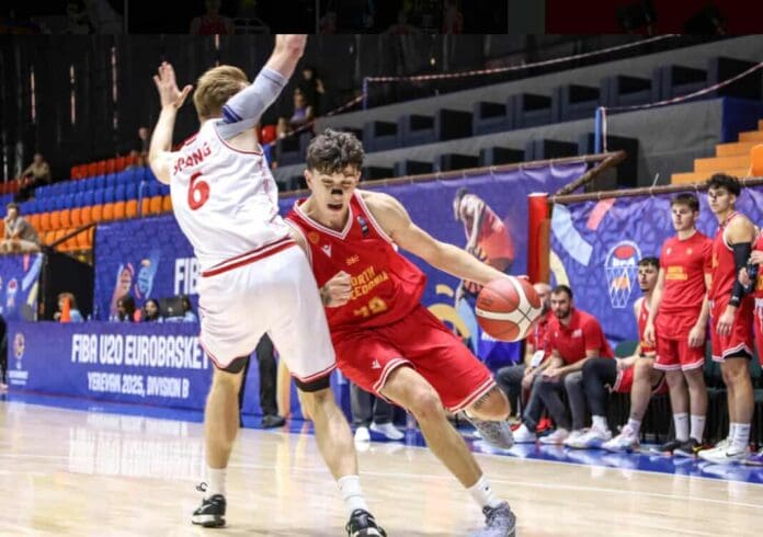 Makedonija so Danska basket mladinci