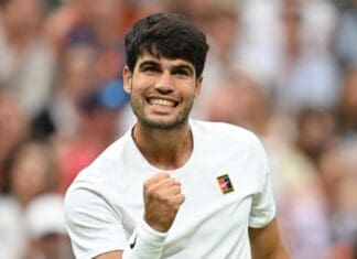 Алкараз убедливо до ново полуфинале на Вимблдон