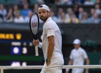 Каков малер: Димитров водеше со 2:0 против Синер, па го повреди рамото и се предаде!