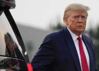 САД и ФИФА на готовс: Трамп ќе ги гледа ПСЖ и Челзи во живо