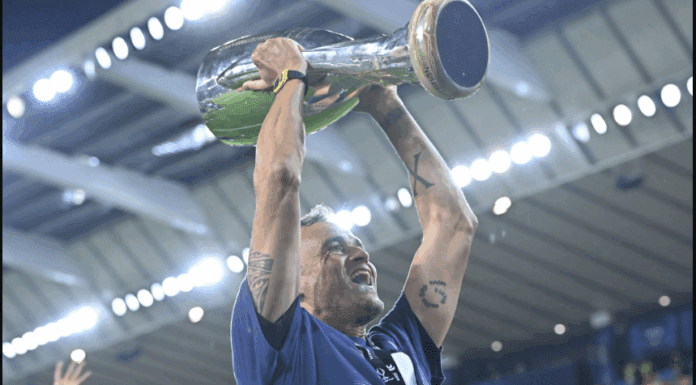 “Светците“ ќе му понудат нов договор до 2029: Луис Енрике не мрда од Париз!