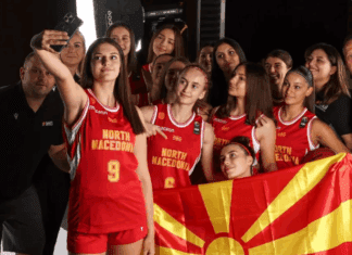 Кадетките поразени од силната Грција