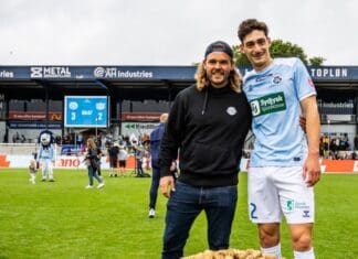 „Играч на меч“ во Данска како награда доби 55 килограми свежо ископани компири (ФОТО)