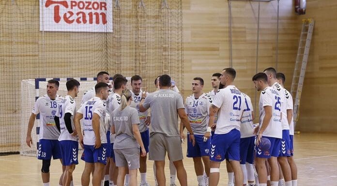 Алкалоид продолжи победнички, триумф и против Целје