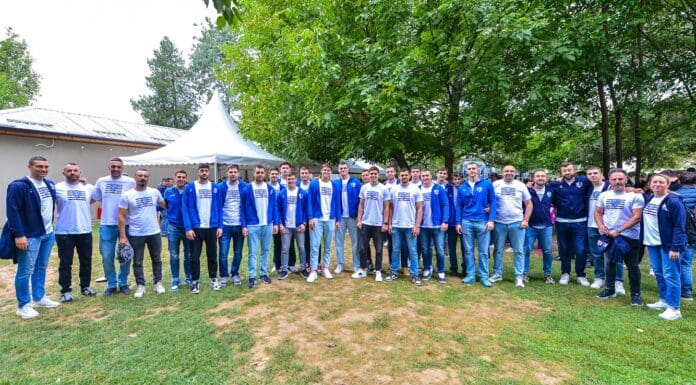 Ракометарите се дружеа со вработените од „Алкалоид“