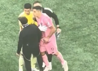 Суарез е суспендиран со девет меча поради инцидентот со плукањето