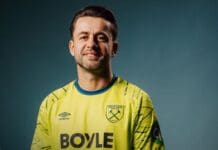 На 40 години се врати на голот на Вест Хем