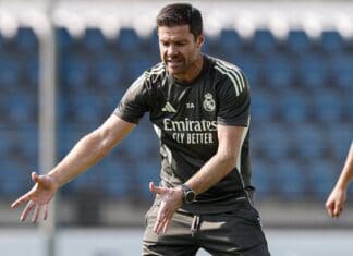 Чаби е тренер на месецот во Ла Лига (ФОТО)