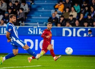 Валенсија со бод кај Алавес, Столе повторно остана на клупата!