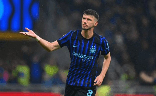 Мајсторија на Чалханоглу и магија на Сучиќ, Интер ја победи Фиорентина!