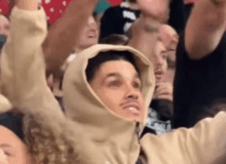 Хит на трибините: Играч на Париз заедно навиваше со „Гробари“ (ВИДЕО)