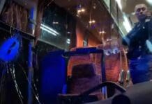 Навивачи нападнаа автобус во Италија, возачот погоден со цигла почина