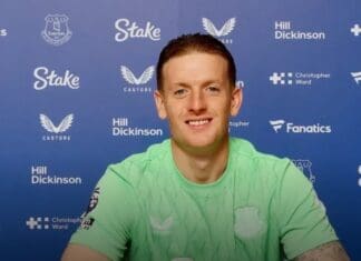 Пикфорд на голот на Евертон уште четири години