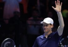 Ѓоковиќ се мачеше, Синер како брз воз до финалето во Ријад