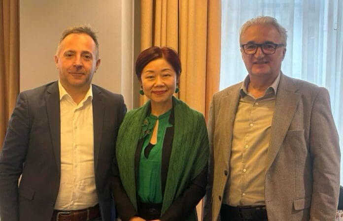 3c0bbac2-6d4e-4fce-82d7-1c6a9f1b865d