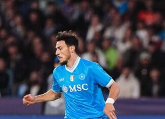 Наполи „киксираше“ против Ајнтрахт, Арсенал фуриозно против Славија Прага