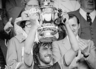 Тажна вест од Англија: Почина Били Бондс, легендата на Вест Хем! (ФОТО)