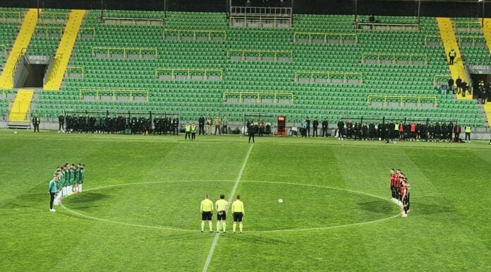 „Дерби на Македонија“: Минута молчење во чест на починатиот Зоран Петковски!