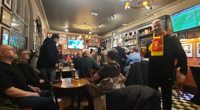 Во Кардиф вечерва фудбалот е во втор план, се гледа рагби