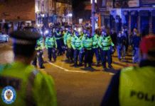 Околку 700 полицајци беа ангажирани, шестмина лица се уапсени пред мечот Астон Вила и Макаби