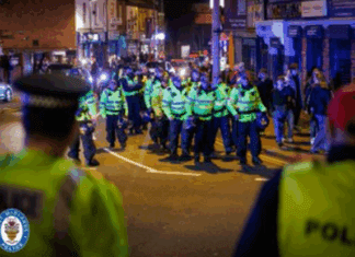 Околку 700 полицајци беа ангажирани, шестмина лица се уапсени пред мечот Астон Вила и Макаби