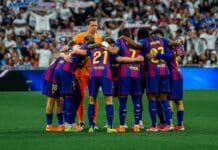 Барса како патувачки циркус: Закажува пријателски средби за да собере пари за покривање на долговите