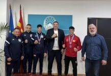 Министерот Борко Ристовски ги пречека македонските боксери по успешниот настап на ЕП (У23) во Ереван