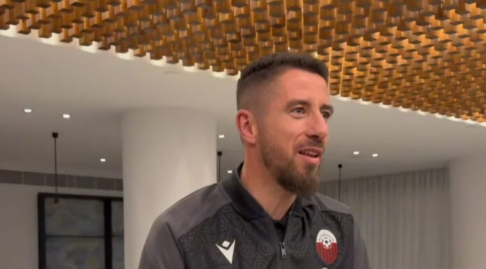 Капитенот Ибраими со роденден во Ларнака (ВИДЕО)