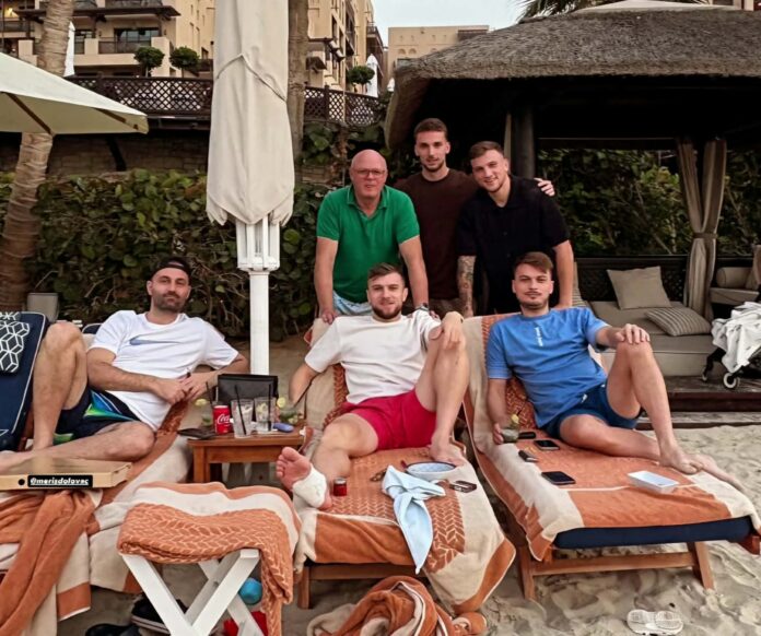 7fab3f9a-6fcd-432d-a46f-fd8dc113f57d