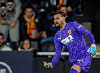 Одбрани пенал во 119.минута: Столе ја спаси Валенсија од бламажа!