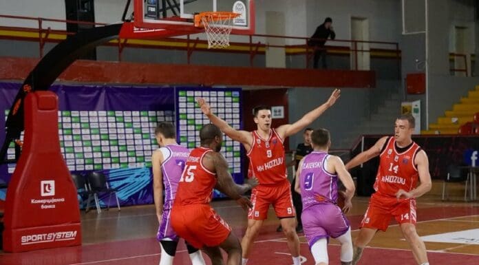 Чаир го изненади Феникс 2010