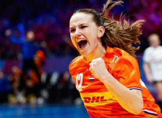 Холандија е третиот полуфиналист на СП за жени