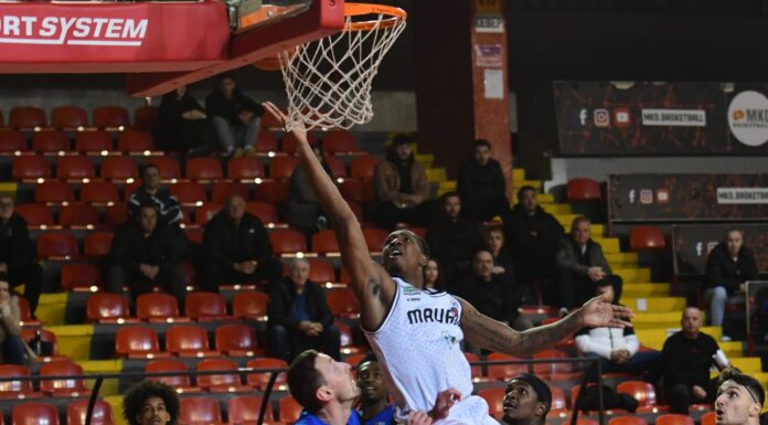 Маџари добитен во „драмата“ против Феникс