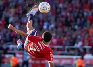 Голот со „ножички“ на Монтиел е добитник на наградата „Пушкаш“ за 2025-та (ВИДЕО)