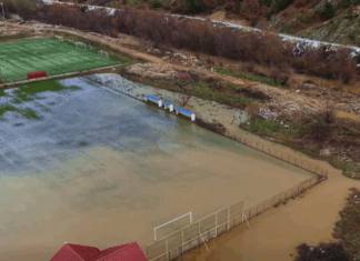 Страшно: Еве како изгледа стадионот на Влазeрими во Кичево! (ВИДЕО)