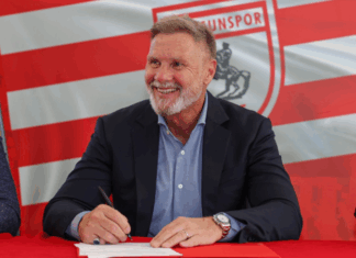 Сега и официјално: Противникот на Шкендија во ЛК го претстави својот нов тренер! (ФОТО)