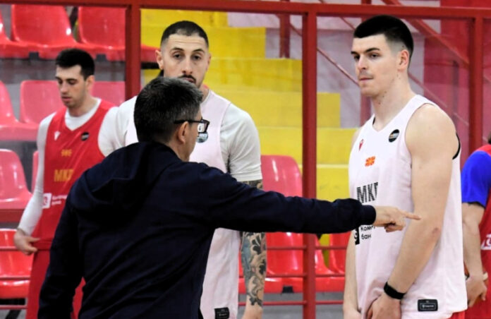 Jakimovski so Berokal