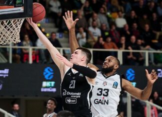 Девет поени и нова победа за Јакимовски