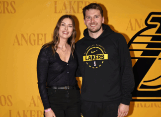 Лука Дончиќ во прегратка со Марија Шарапова