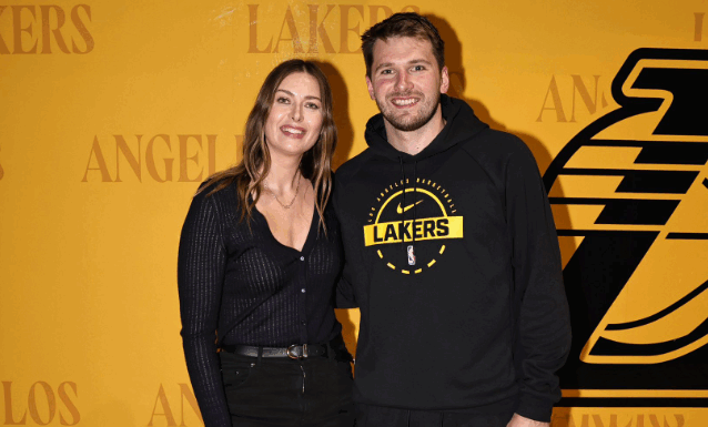 Лука Дончиќ во прегратка со Марија Шарапова