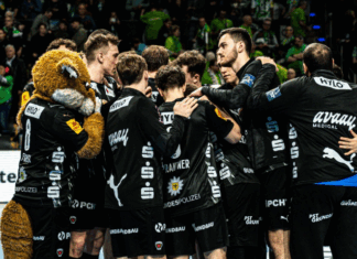 Со месеци мислеа дека им е украден трофејот, сега го пронајдоа во подрумот