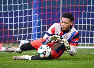 Неверојатно, за Баерн во ЛШ ќе брани 16. годишно момче