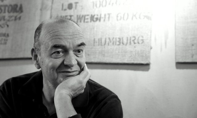 Почина кошаркарската тренерска легенда Душко Вујошевиќ