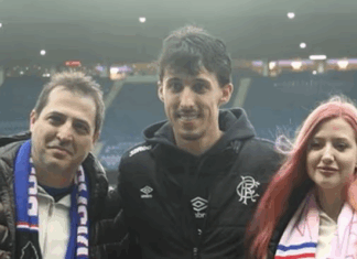 Фанови од Македонија патуваа 2000 миљи за да го бодрат Миовски!(ВИДЕО)