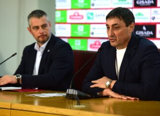 Селекторот Седлоски се извини во името на ФК Вардар за скандалот со прославата на титулата