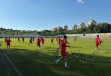Младата репрезентација ги стартуваше подготовките за дуелот со Бугарија