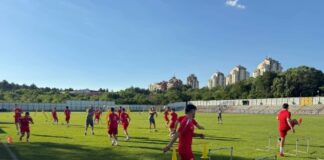 Младата репрезентација ги стартуваше подготовките за дуелот со Бугарија