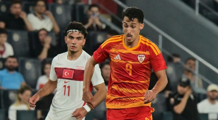 И Миовски со порака: „Мораме и можеме повеќе! За овој дрес, за Македонија!“