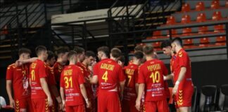 Младинците ја победија и Грција!