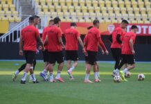 Познати се стартните состави на Вардар и КуПС!